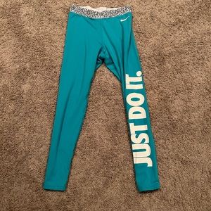 Nike Pro leggings - women’s medium
